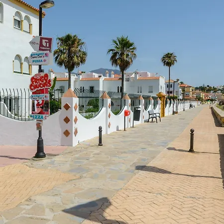 Marina 122 Апартаменты *